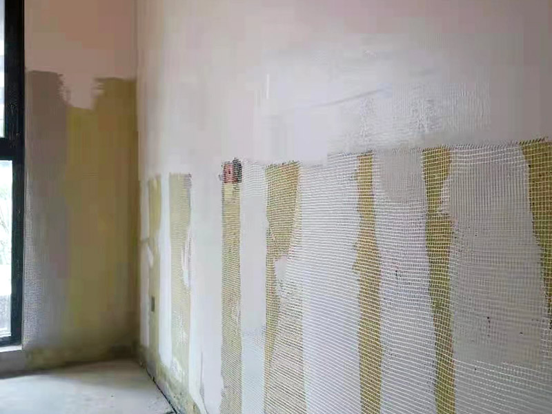 內墻涂料為何會開裂？這樣輕松解決！